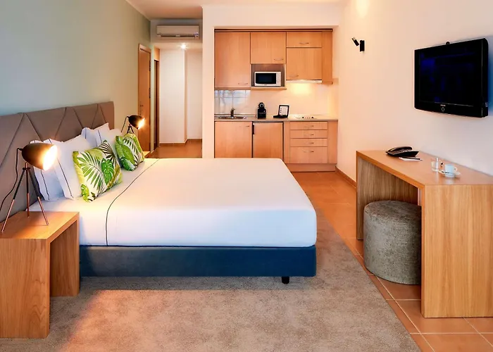 Nh Marina Portimao Resort