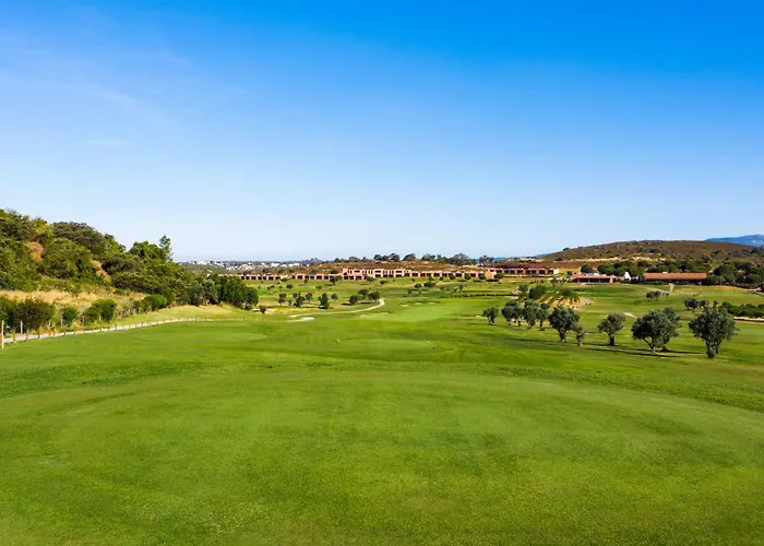 Nau Morgado Golf & Country Club